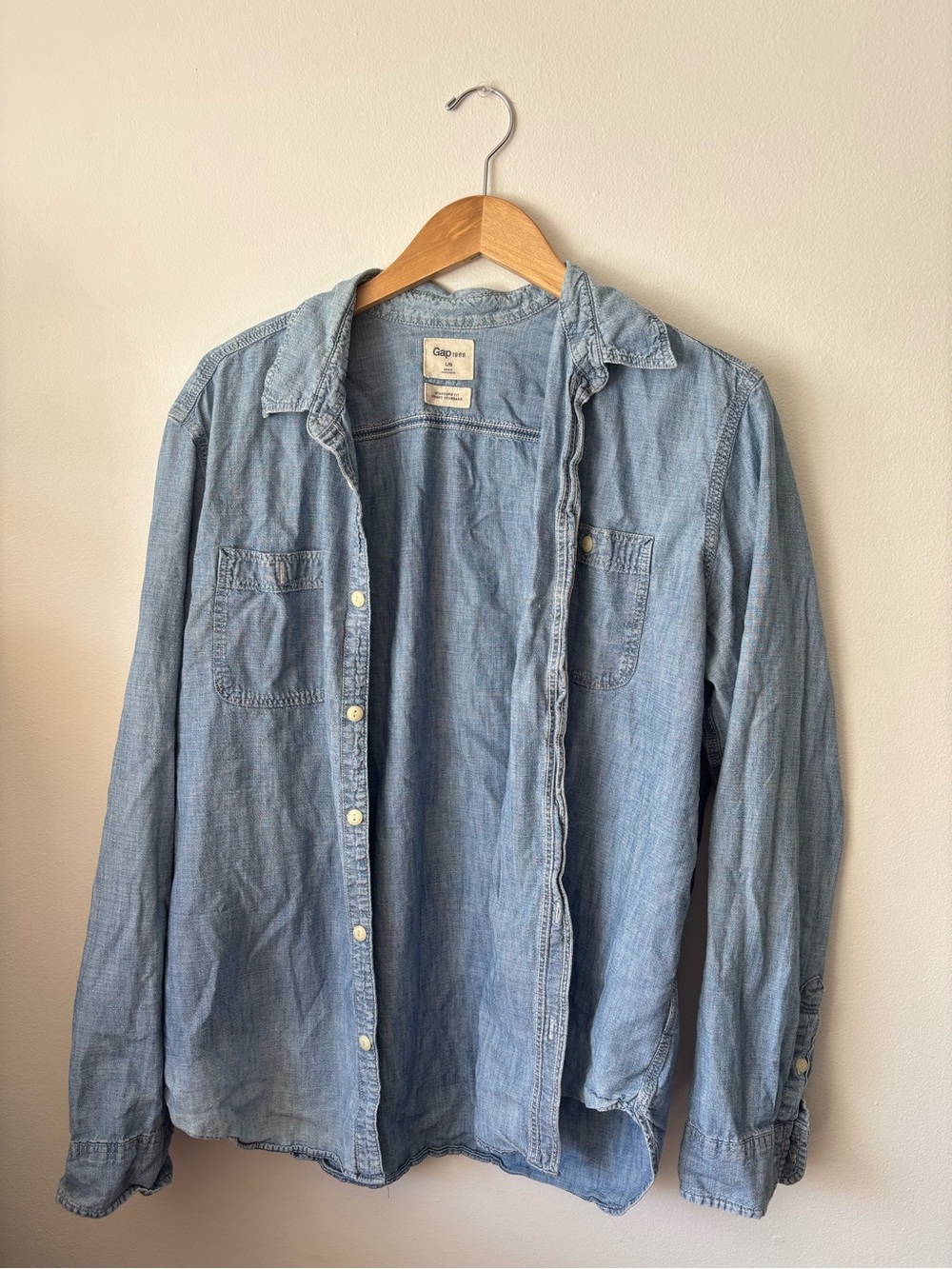 GAP Light Blue Denim Button-Down Shirt - Men's Casual